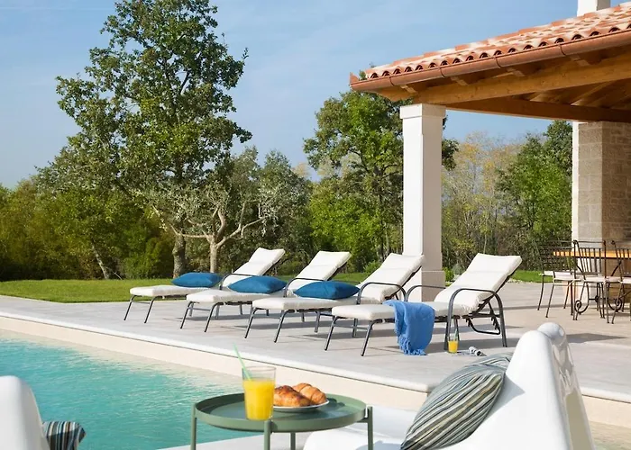 Villa Ovi By Istrialux Karojba